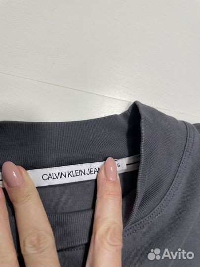 Свитшот лонгслив Calvin Klein Кельвин Кляйн