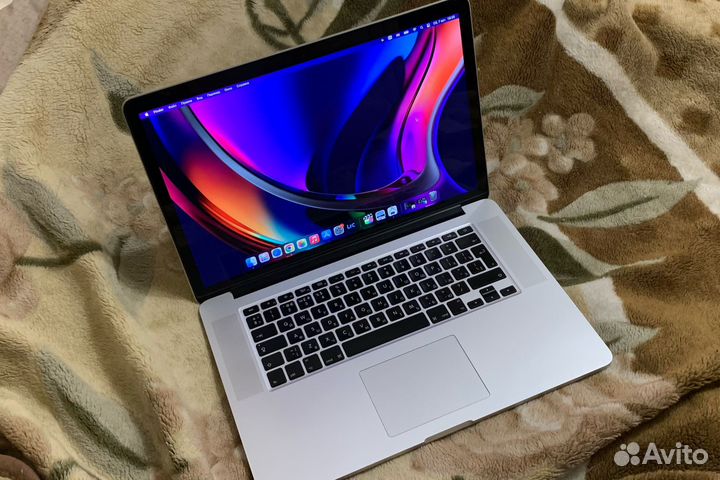 Apple MacBook Pro 15 i7/16GB/512GB