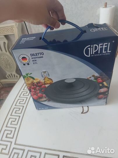 Сковородка wok чугунная Gipfel