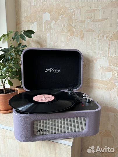 Виниловый проигрыватель alive audio