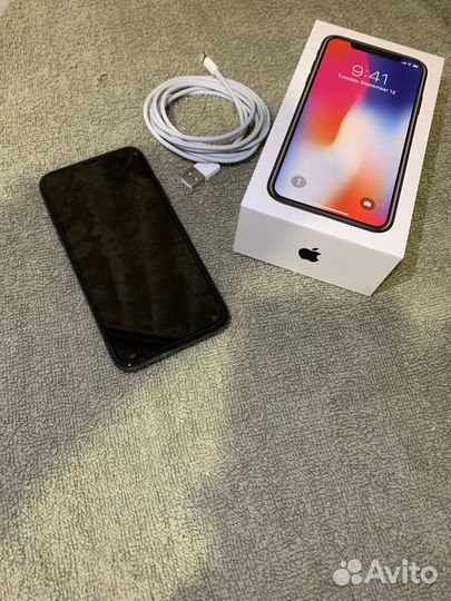 iPhone X, 64 ГБ