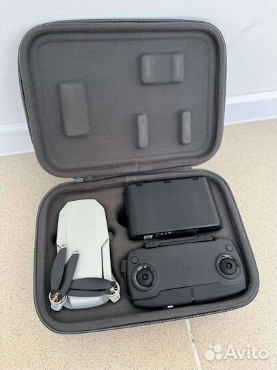 Продам квадрокоптер DJI mavic mini fly more combo