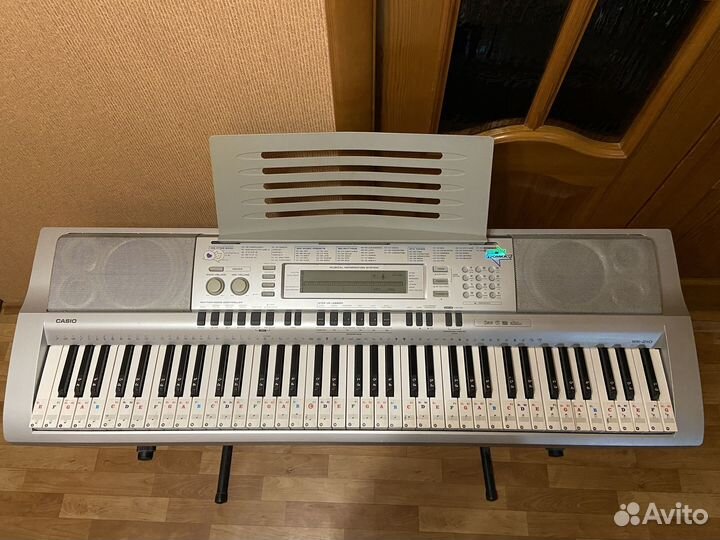 Синтезатор Casio WK-210