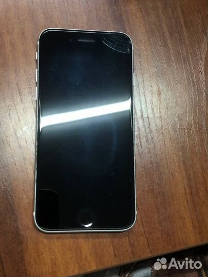 iPhone SE (2020), 64 ГБ