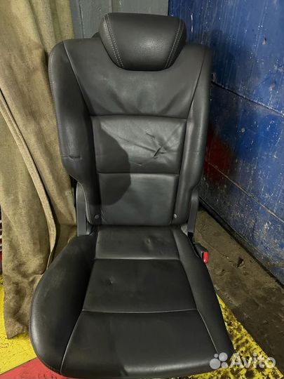 Кожанный салон subaru tribeca