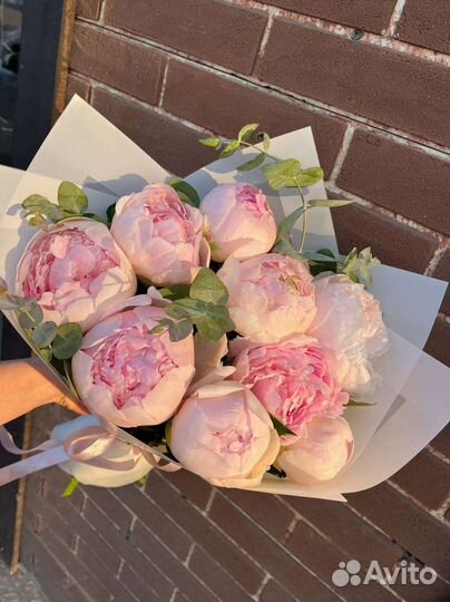 Букет пионов