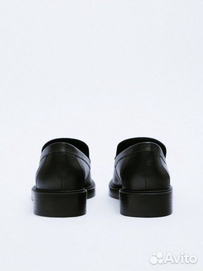 Кожаные лоферы Zara