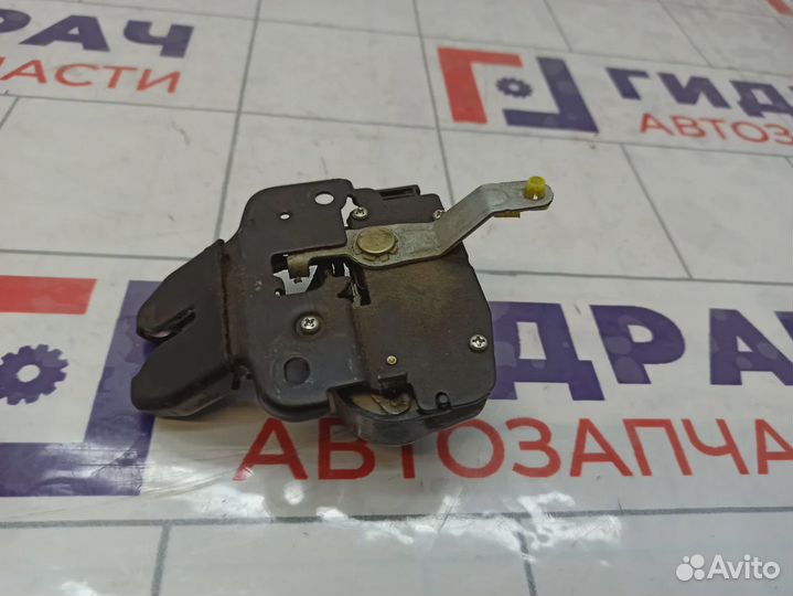 Замок багажника Nissan Tiida (C11) 84631-EL100