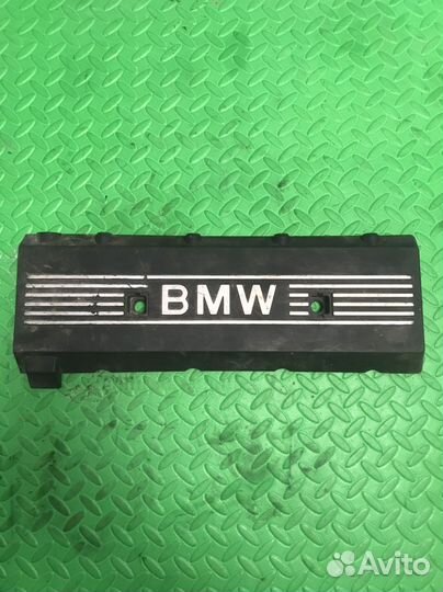 Декоративная крышка двигателя бмв М62