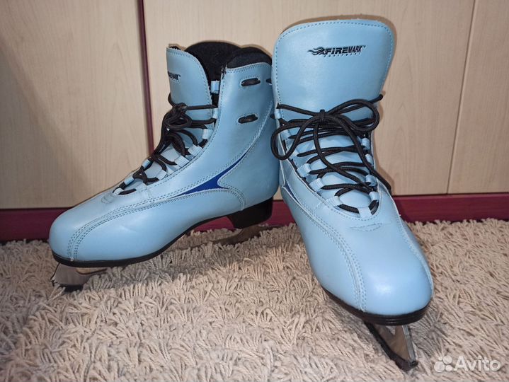 Коньки фигурные женские 40 р-р