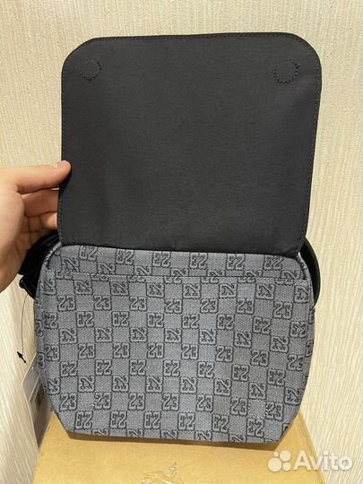 Сумка Jordan Monogram Cross-body Bag Grey