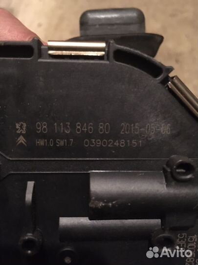 Мотор стеклоочистителя правый Citroen C4 Picasso 2