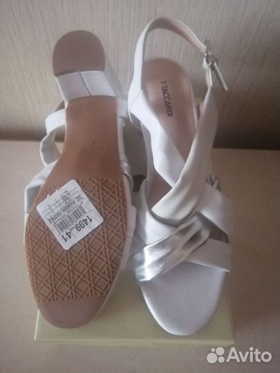 Босоножки женские