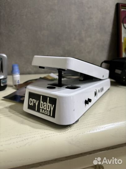 Cry Baby Bass Wah