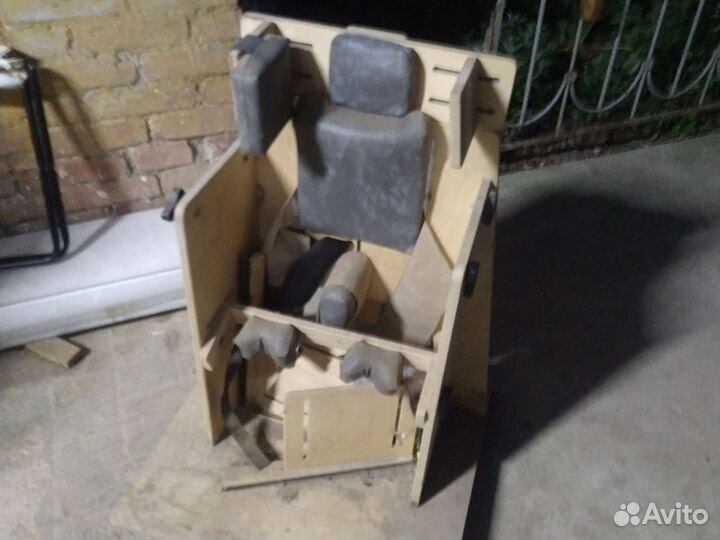 Опора для деток которые не могут сами стоять