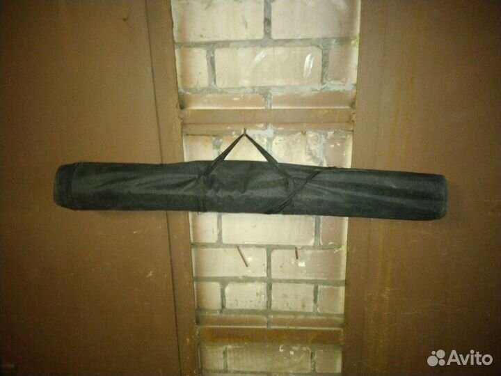 Экран для проектора рулонный