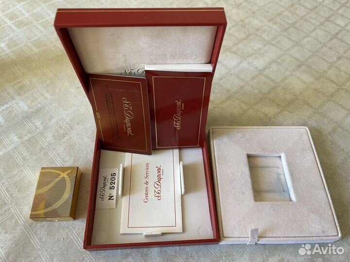 Зажигалка S. T. Dupont