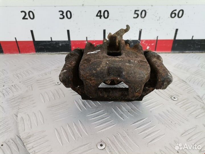 Суппорт задний правый для Ford Focus 1 1478337