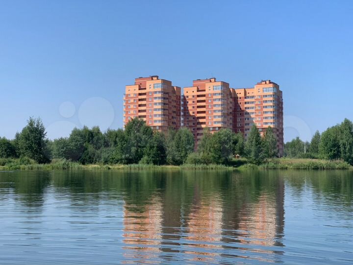 2-к. квартира, 57 м², 8/12 эт.