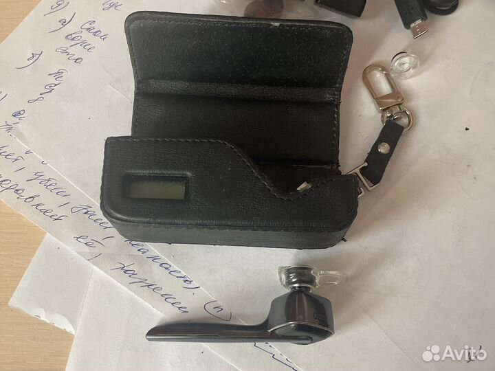 Bluetooth гарнитуры новые планктроникс edge и м25