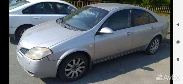 Nissan Primera P12
