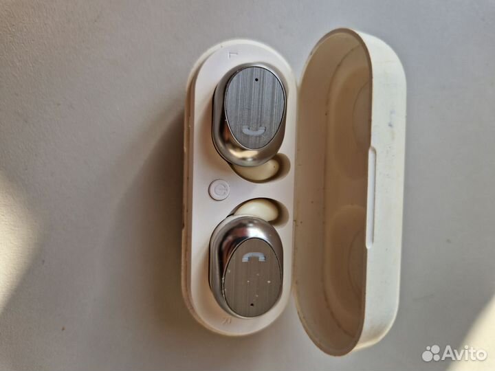 Беспроводные наушники