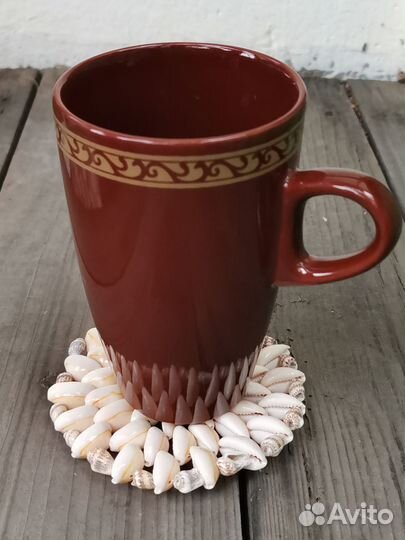 Подставка под чашку двусторонняя из ракушек