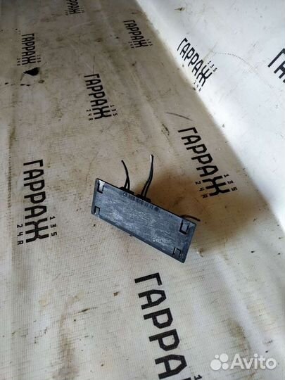 Реле обогрева форсунок лобового стекла