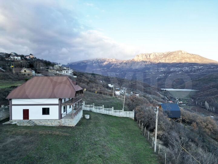 Дом 170 м² на участке 11 сот.