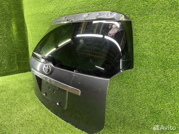 Дверь багажника Цвет-1E9 задняя Toyota Wish ZNE14