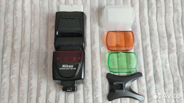 Вспышка Nikon Speedlight SB-700