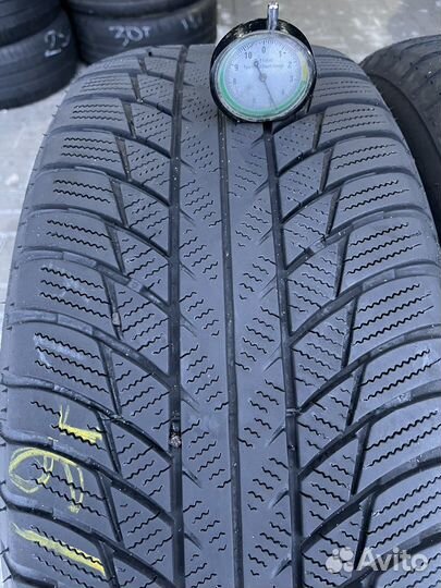 Bridgestone Blizzak LM-001 225/55 R17