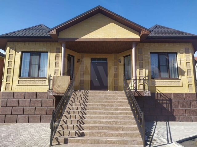 Дом 170 м² на участке 6,5 сот.