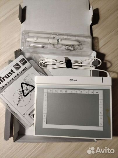 Графический планшет trust Widescreen mini tablet
