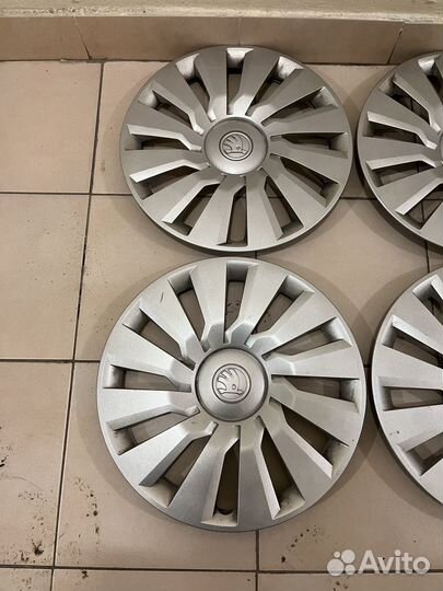 Колпаки на колеса Skoda Octavia R15