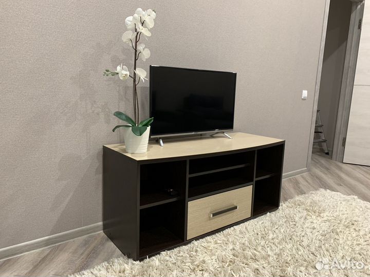 Тумба под телевизор