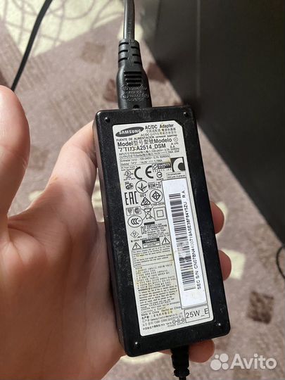 Монитор Samsung