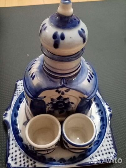 Графин гжель с рюмками