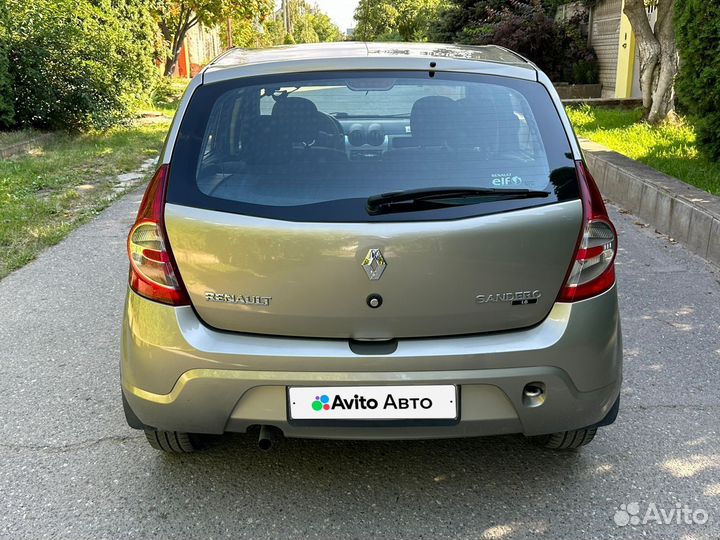 Renault Sandero 1.6 МТ, 2010, 97 000 км