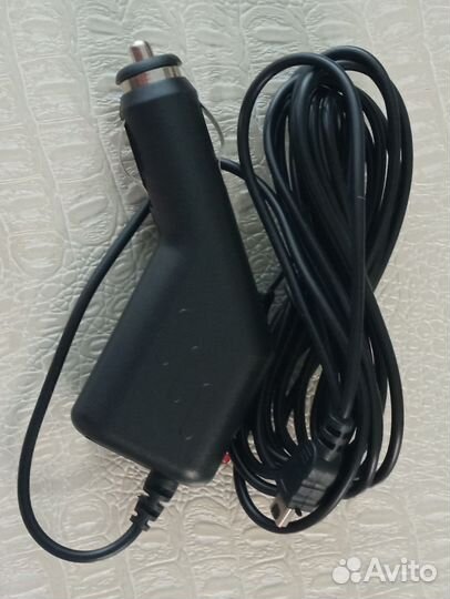Зарядное устройство в машину mini USB 2.0