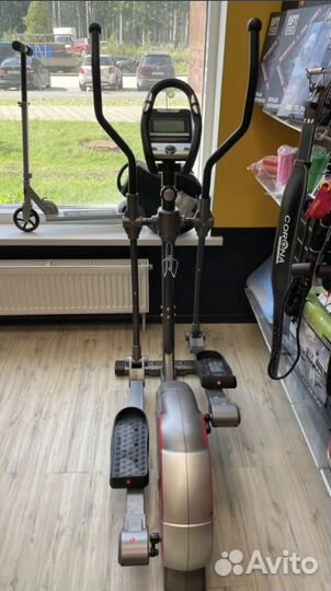 Эллиптический тренажер CardioPower E214