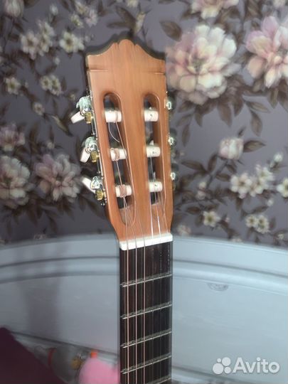 Гитара yamaha c40m