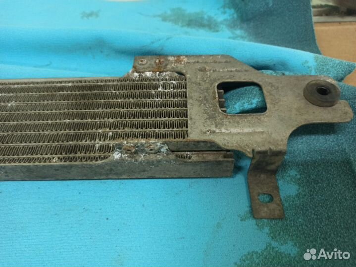 Масляный оригинальный радиатор для АКПП Mazda cх-7