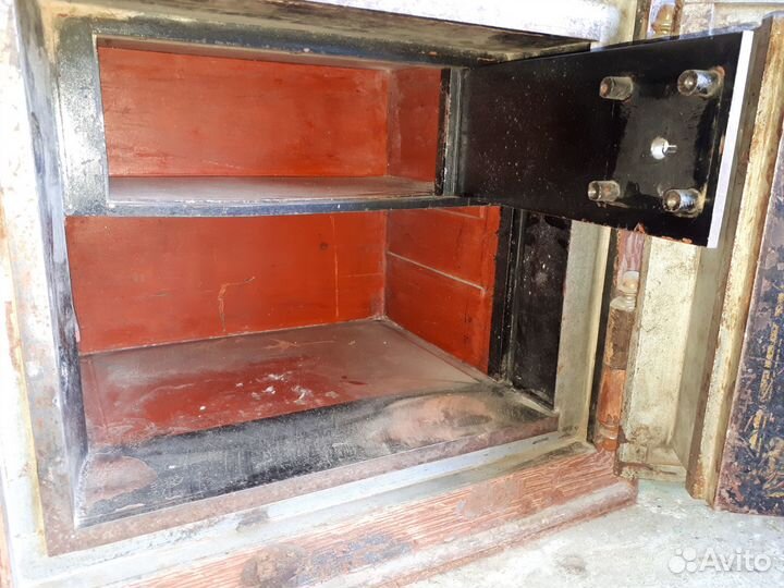 Сейф огнеупорный антикварный старинный