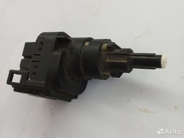 Шкода фабия 2 датчик стоп сигнал