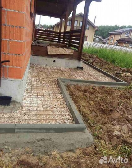 Бригада строителей