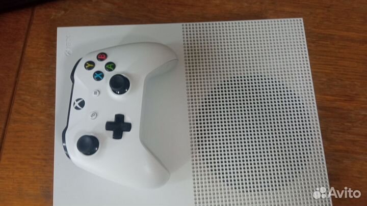 Xbox One S 500 gb