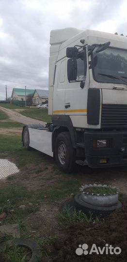 МАЗ 5440А5-370-031 с полуприцепом, 2012