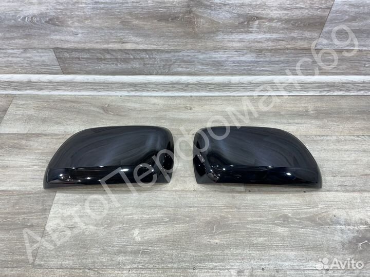 Крышка левого правого зеркала Land Cruiser 200