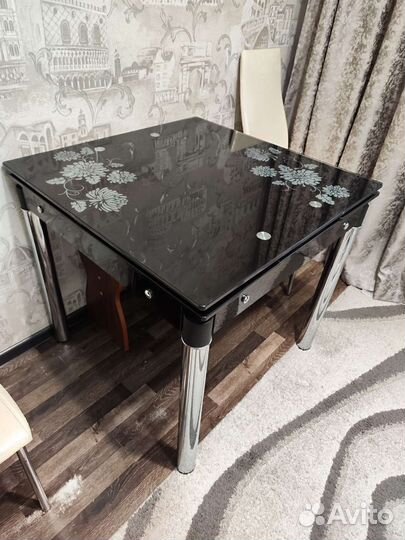 Кухонный стол и стулья бу, можно по отдельности